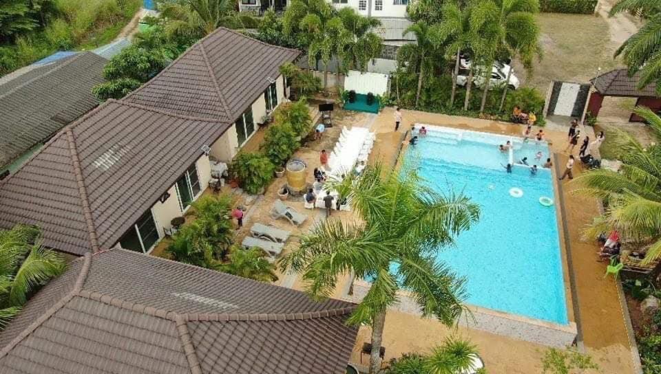 Thip Siam Village Ao Nam Mao Exterior foto